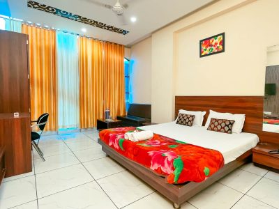 a classsic deluxe room in Hotel Nakshatra INN. Book you r stay with us.